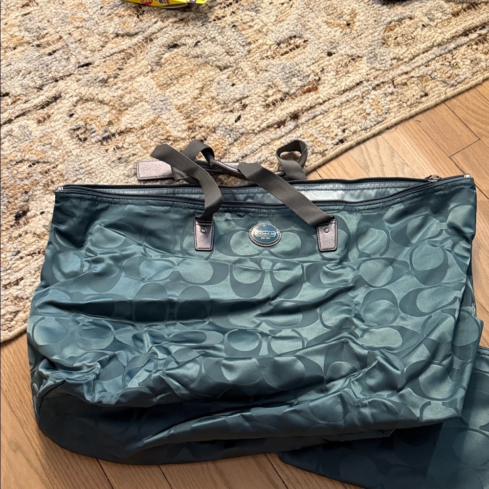 Coach Green Getaway Weekender XL Packable Tote Bag Set - Picture 2 of 3